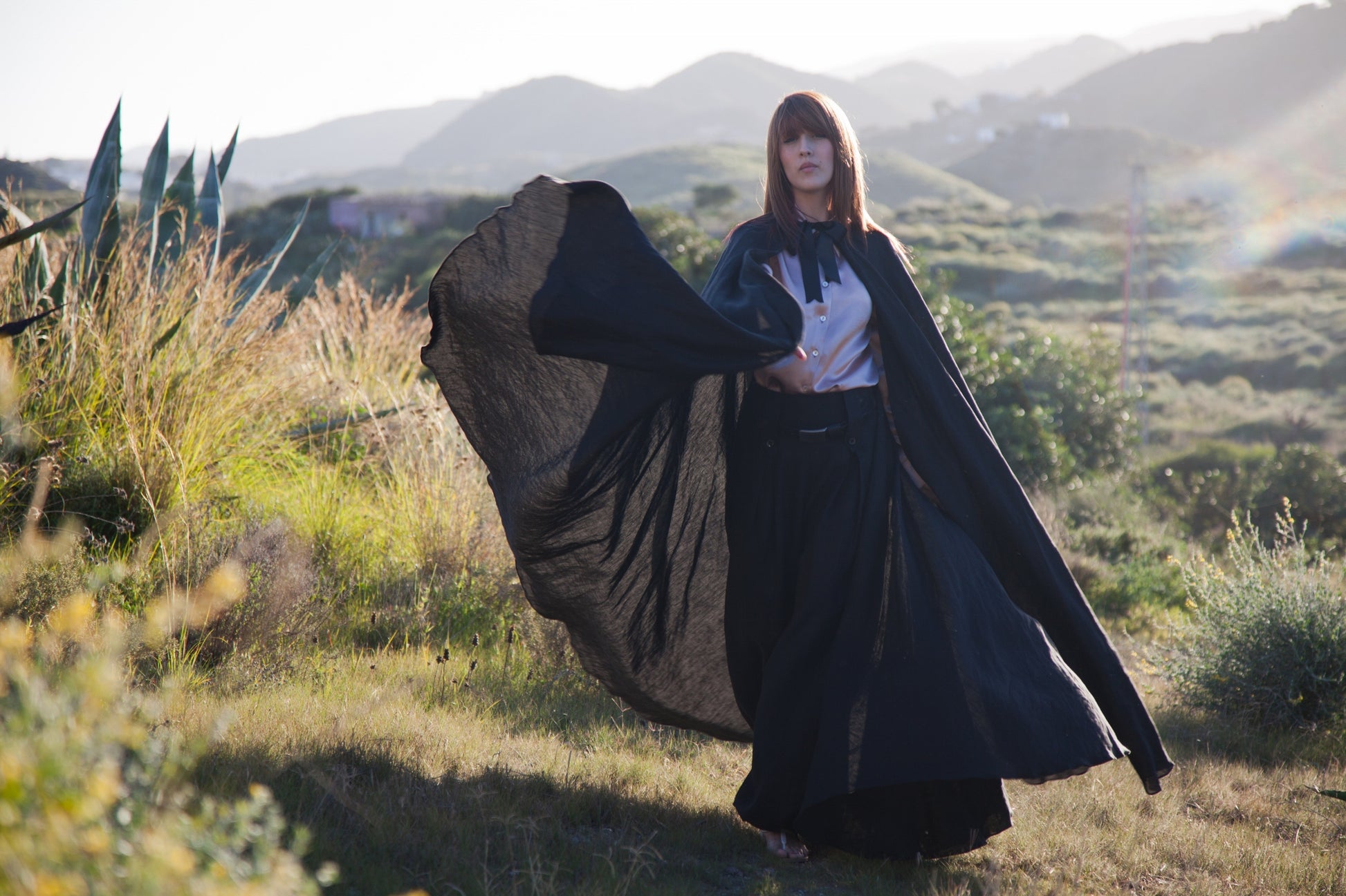 Hello My Goddess Big Cape in Black Linen