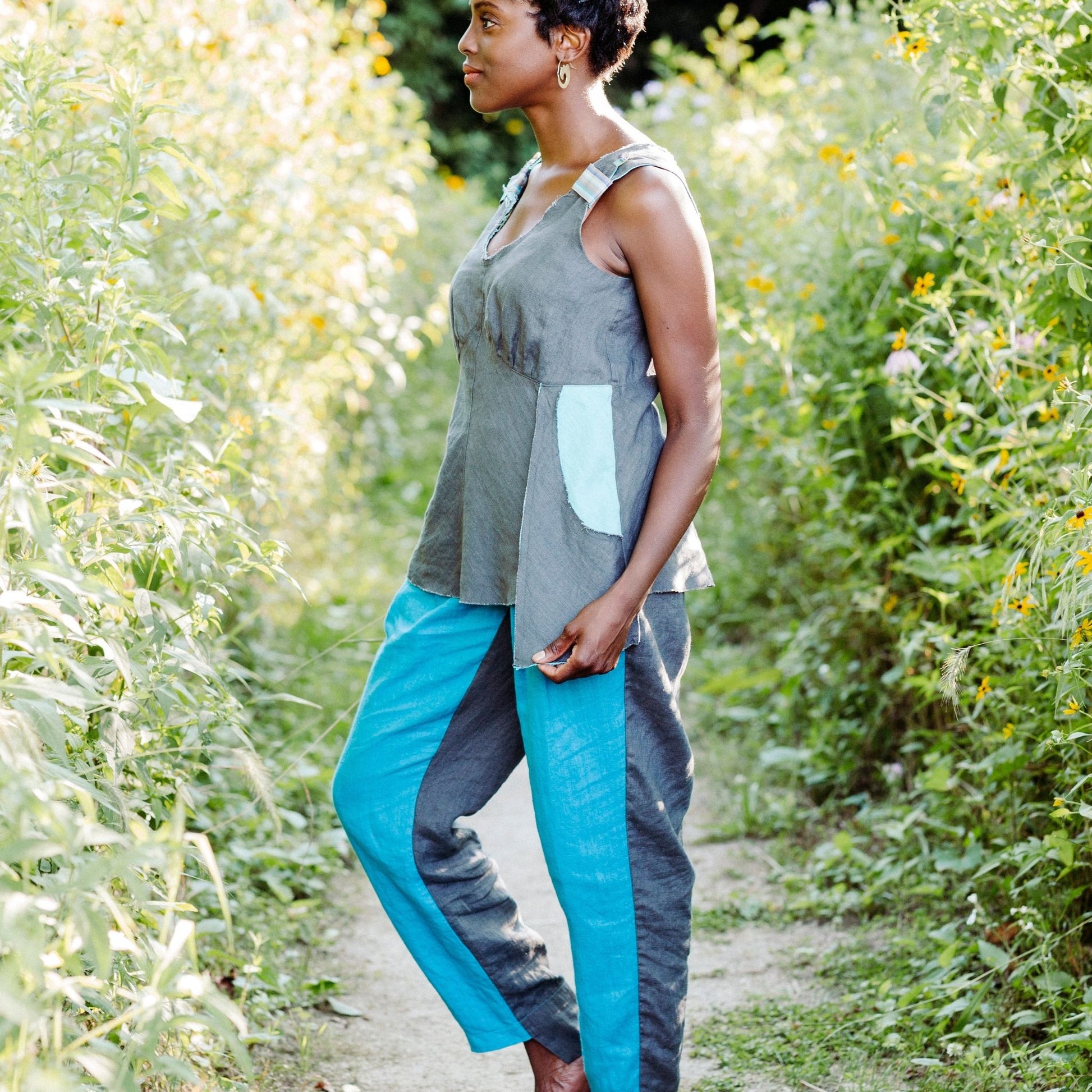 Two-tone Linen pants by Hello My Goddess