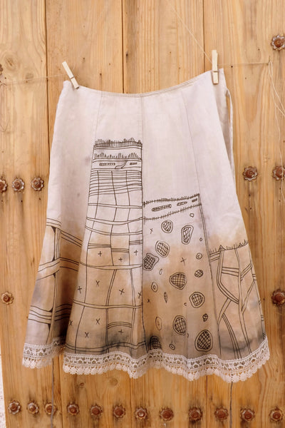 Skirt with tribal drawings by Hello My Goddess (back view)