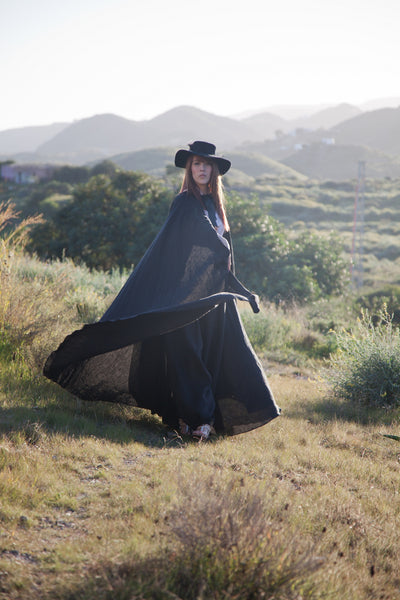 Hello My Goddess Big Cape in Black Linen 